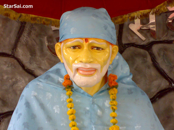 Shirdi Saibaba eyes are fixed