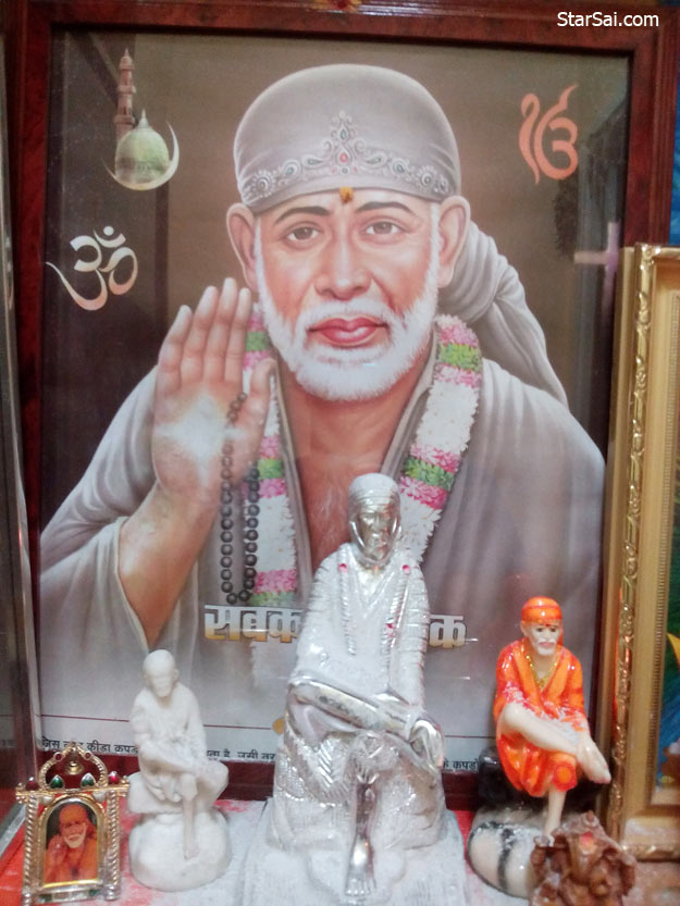 shirdi saibaba statues