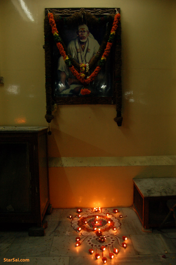 dwarakamai saibaba painting